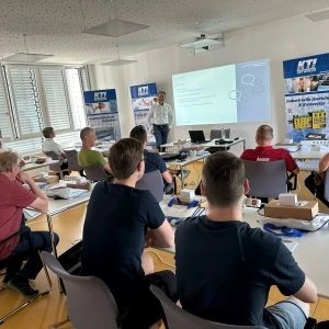 Teilnehmer bei einer extern veranstalteten KTI-Schulung
